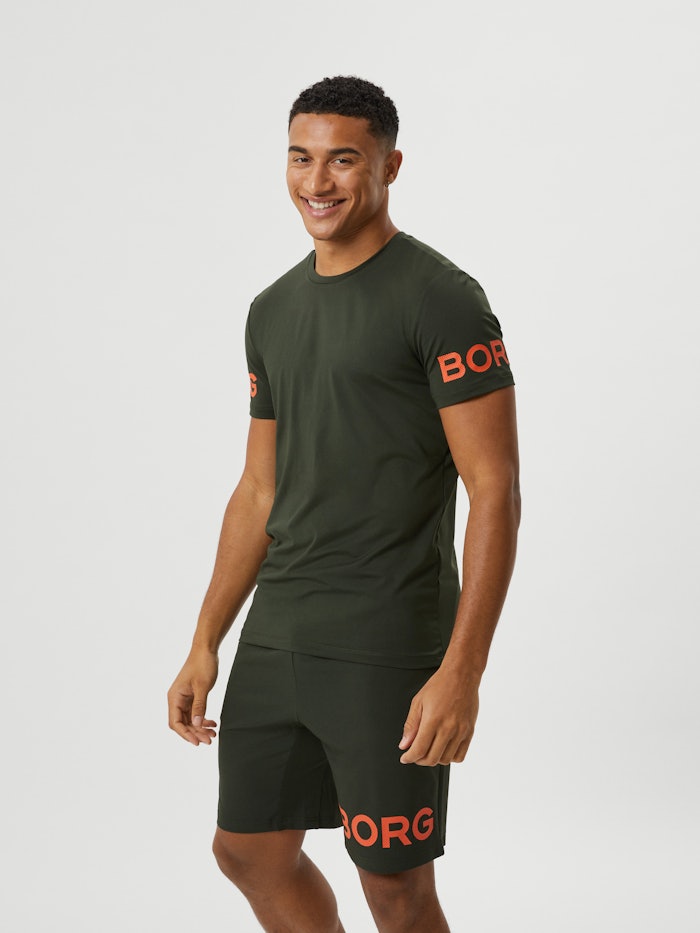 Hombre Ropa Deportiva: Over 273,356 Royalty-Free Licensable Stock