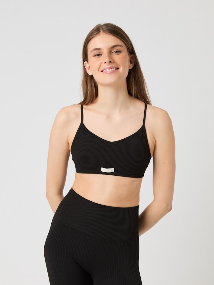 Studio Seamless Ribbed Strap Bra