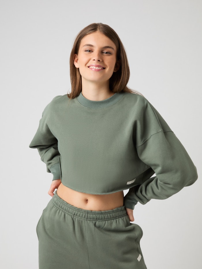 Studio Oversized Cropped Sweatshirt